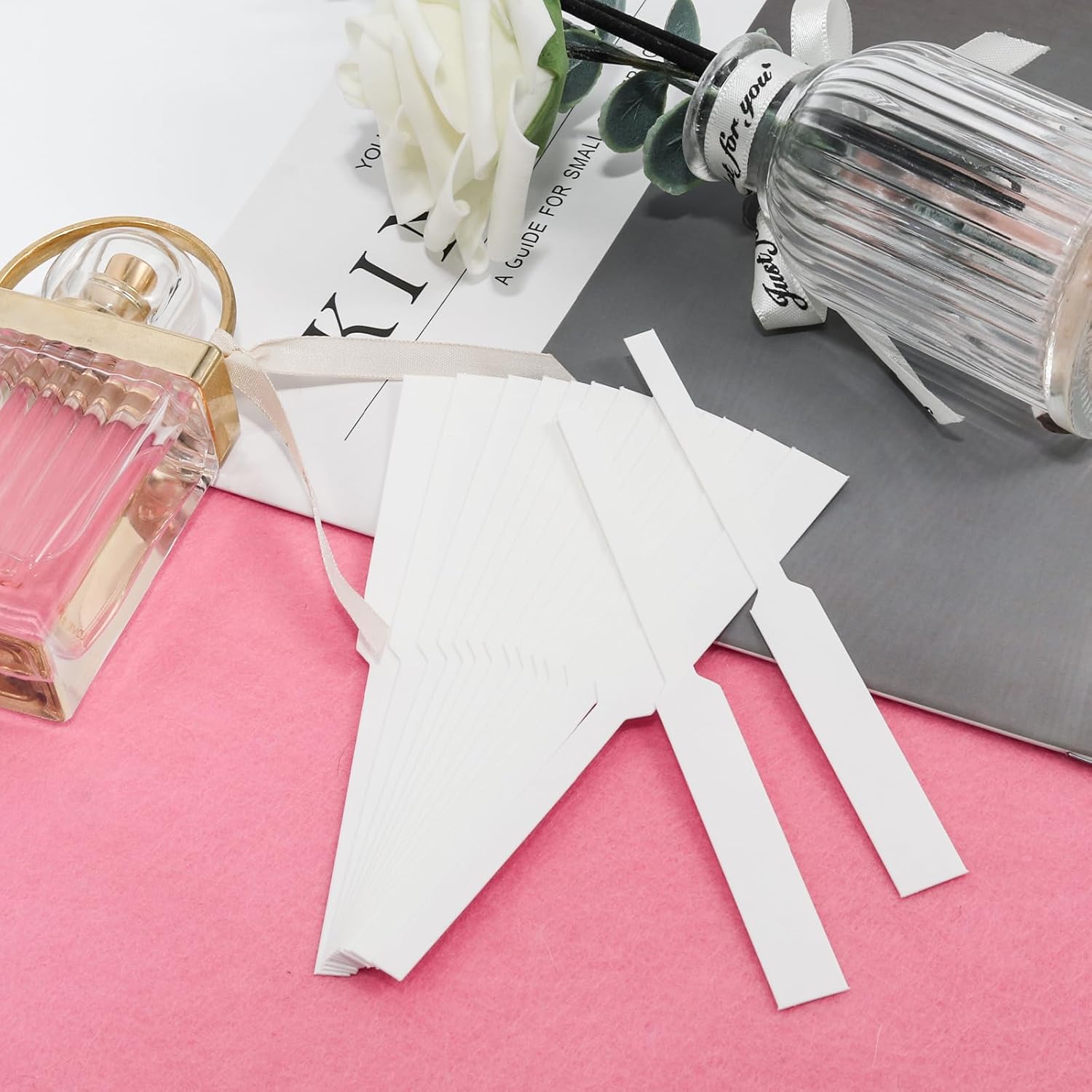 200 PCS Disposable Perfume Test Strips for Essential Oils