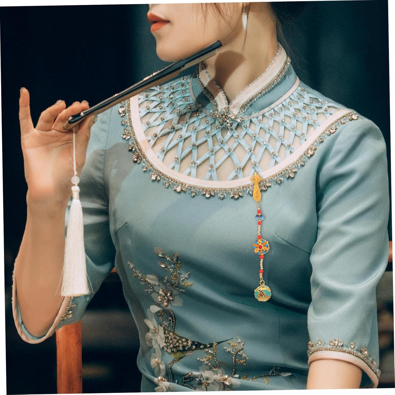 Hollow Fragrance Ball for Cheongsam and Home Decor