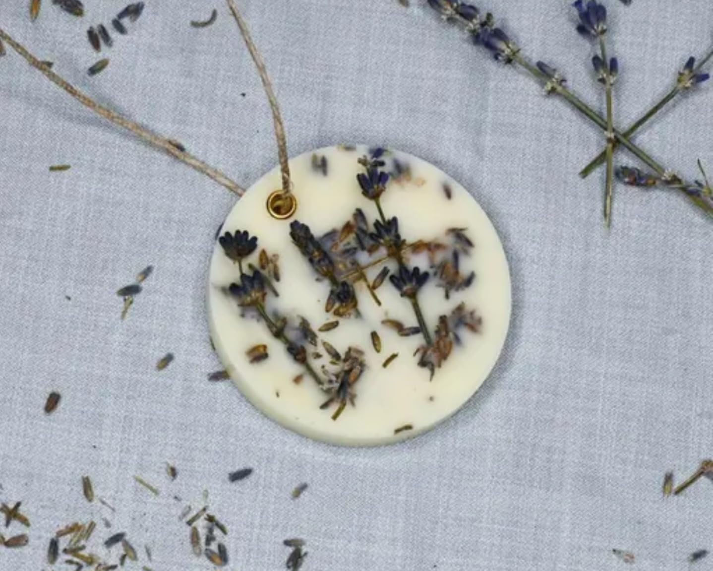 Handmade Botanical Soy Wax Scented Sachet with Dried Lavender Flowers