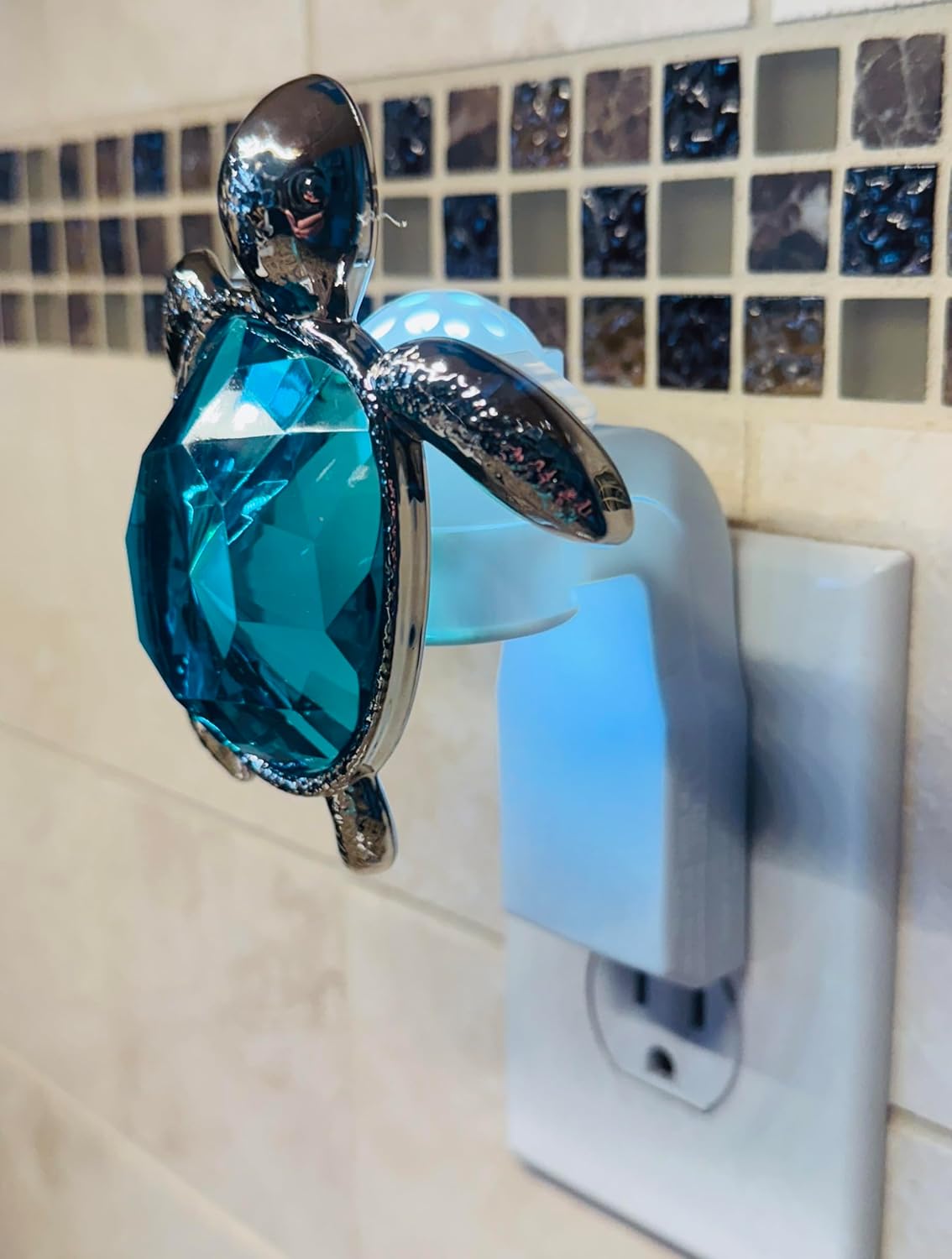 Faceted Green Turtle Wallflower Nightlight Plug