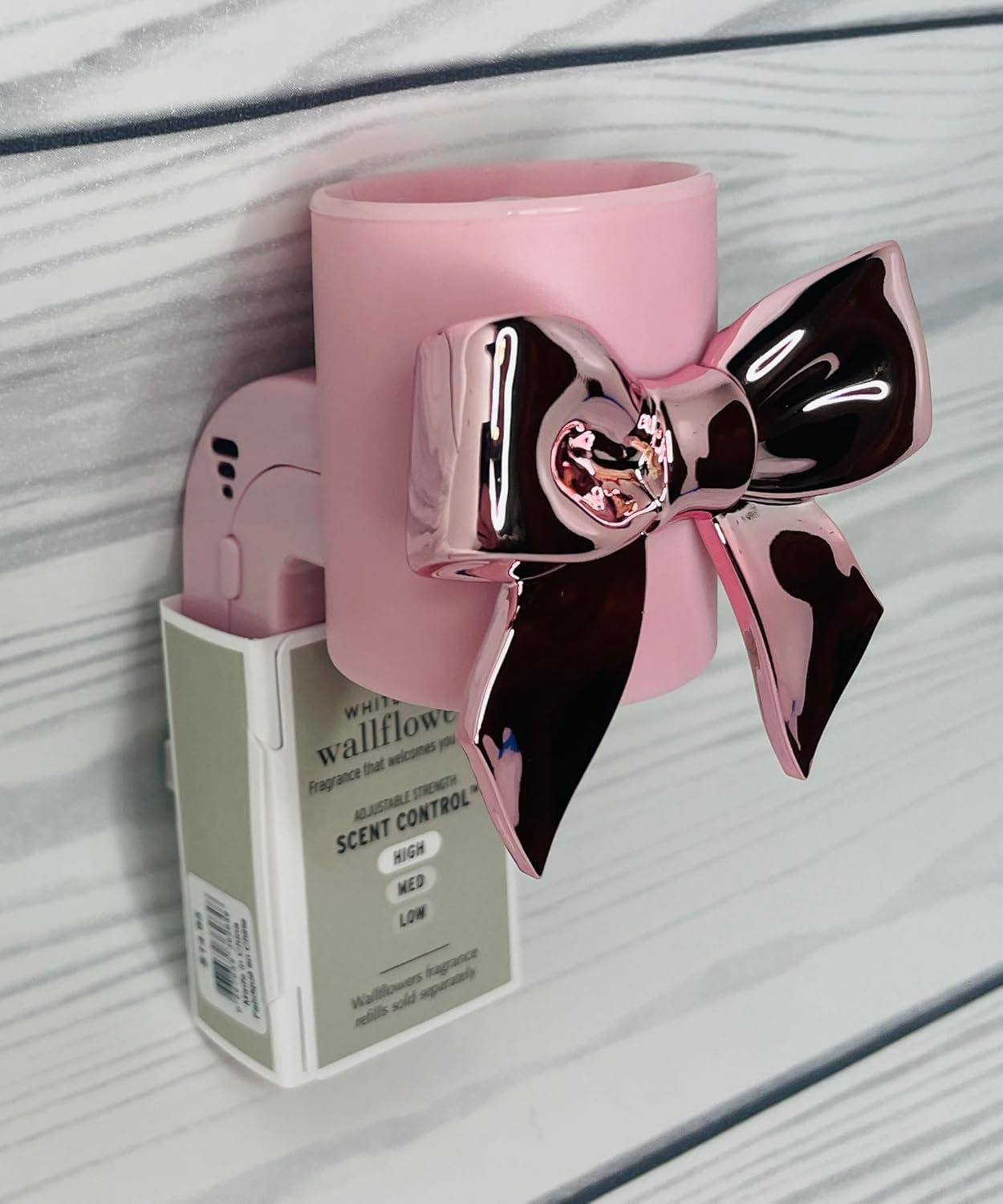 Bath and Body Sweetest Song Pink Bow Wallflowers Fragrance Plug