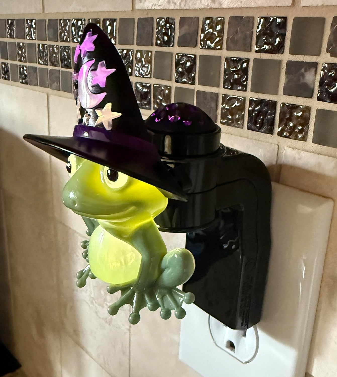 Green with Black Hat Witchy Frog Wallflowers Scent Control Nightlight Plug